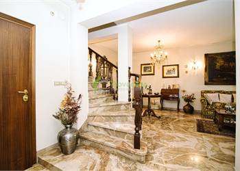 Maisonette con ampio giardino privato