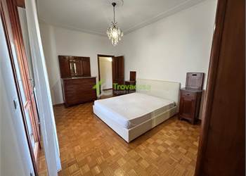Affittasi STANZA MATRIMONIALE CON BAGNO PRIVATO