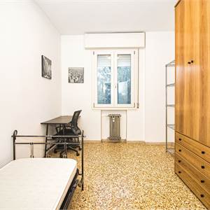 Stanza In Affitto a Modena