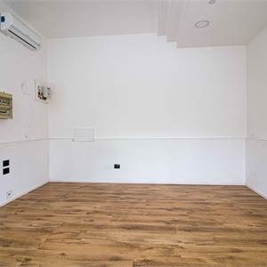 Negozio In Vendita a Modena